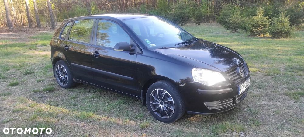 Volkswagen Polo 1.4 16V Comfortline - 2