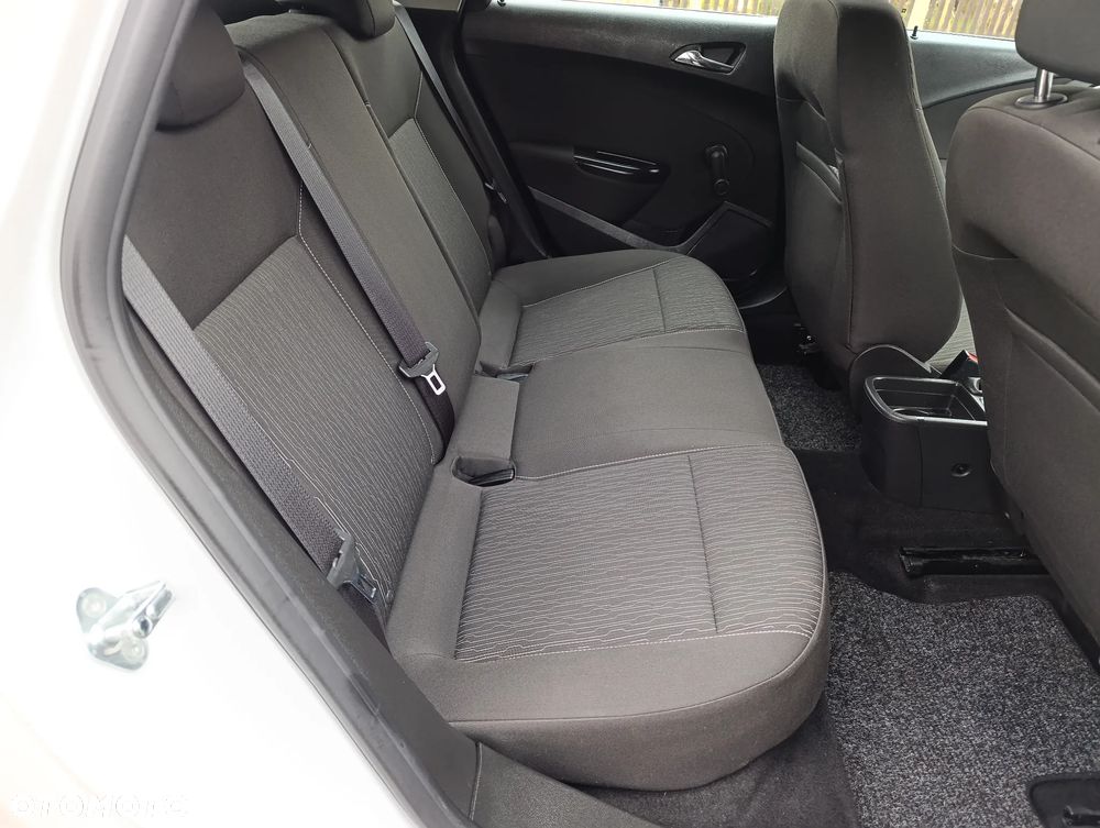 Opel Astra 1.4 Selection - 17