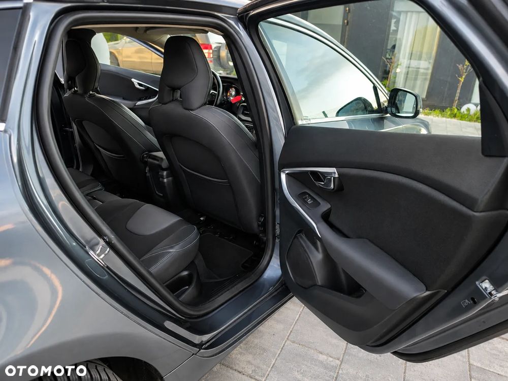 Volvo V40 D4 Drive-E Summum - 26