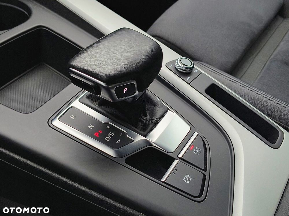 Audi A4 Limousine - 28