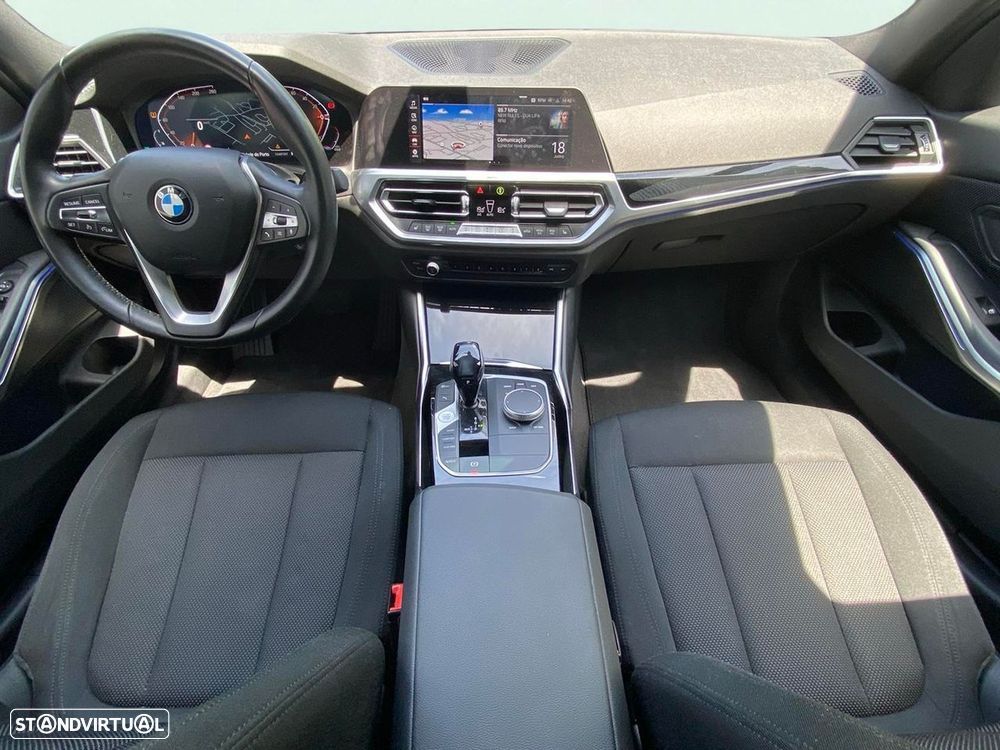 BMW 318 d Auto - 14