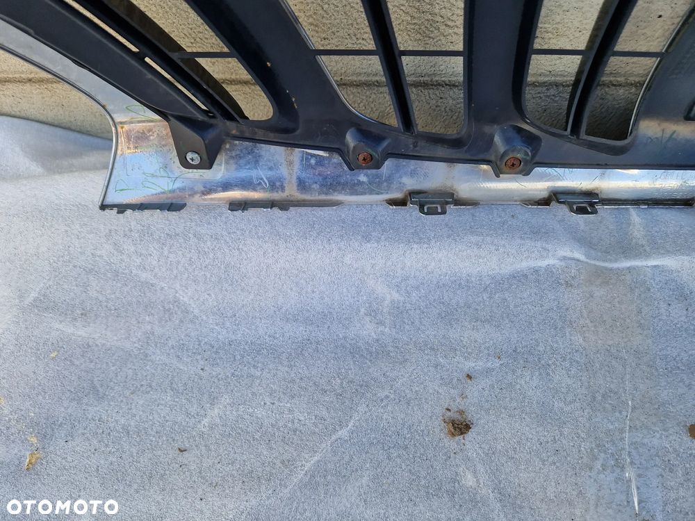 MITSUBISHI L200 GRILL ATRAPA - 3