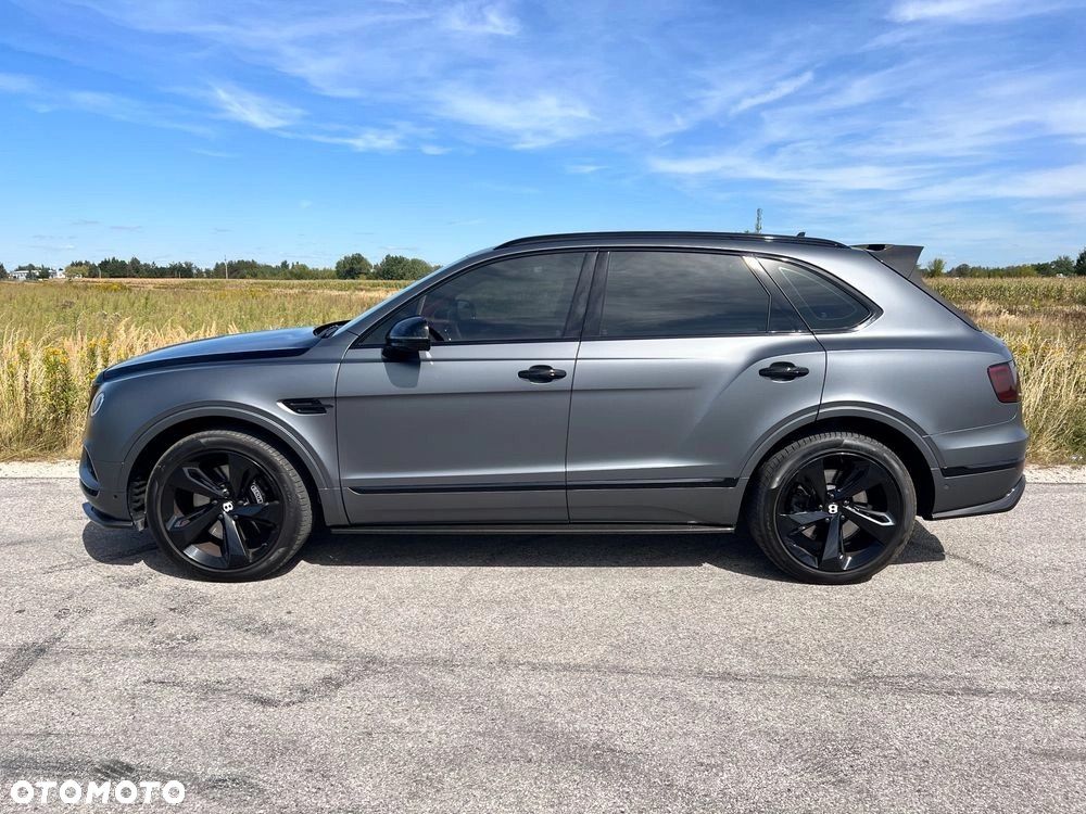 Bentley Bentayga - 3