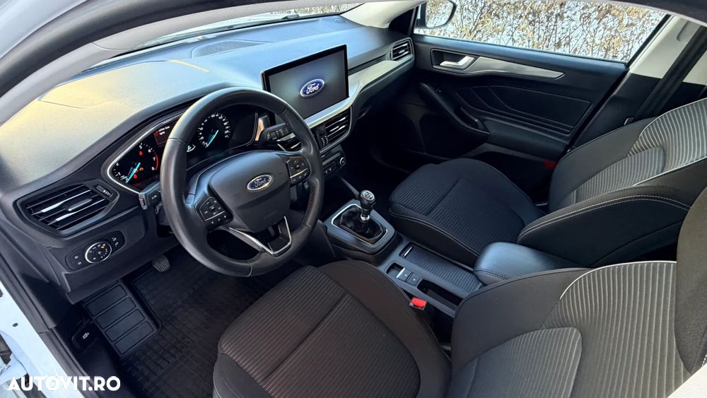 Ford Focus 1.0 EcoBoost Titanium - 19