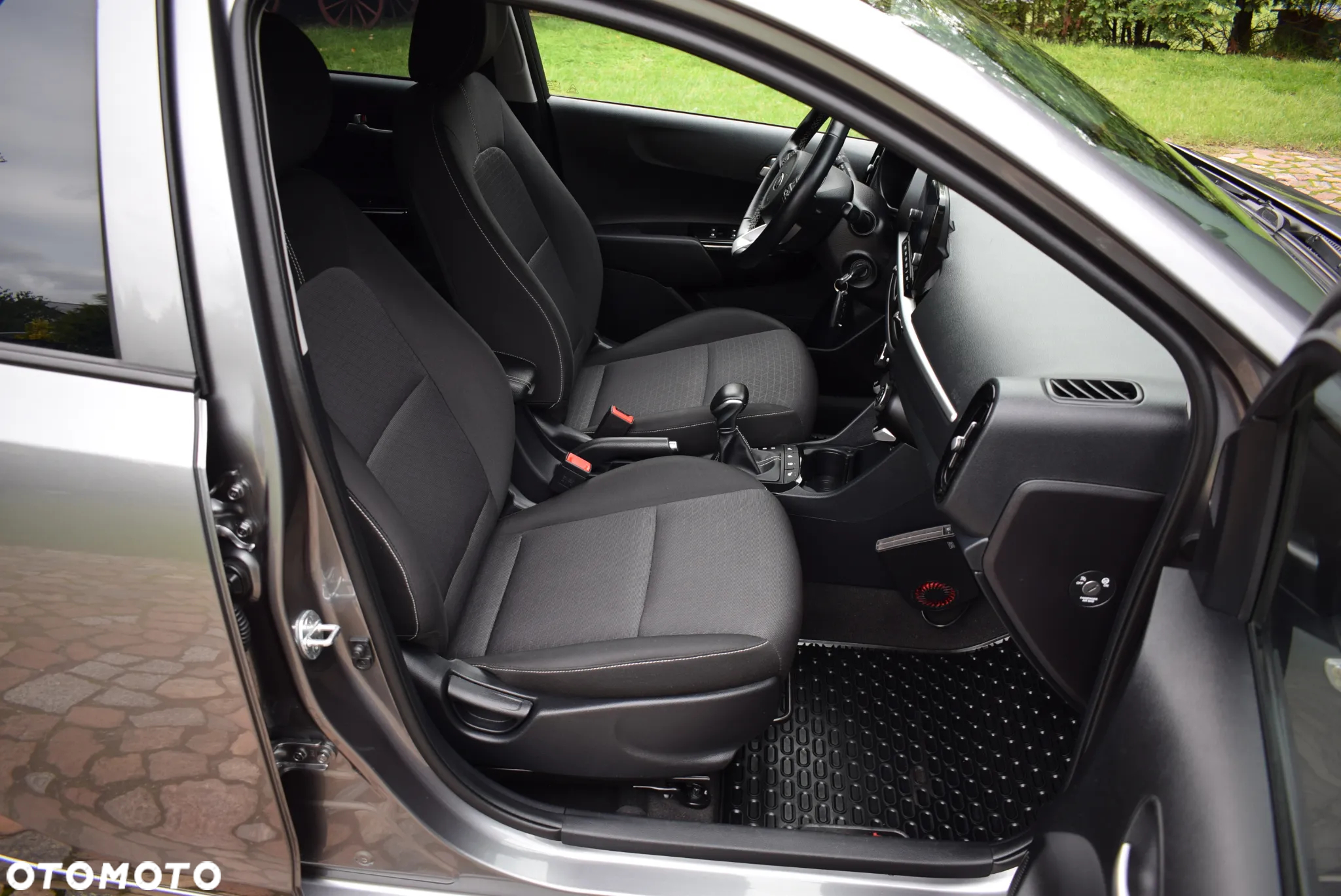 Kia Picanto - 32
