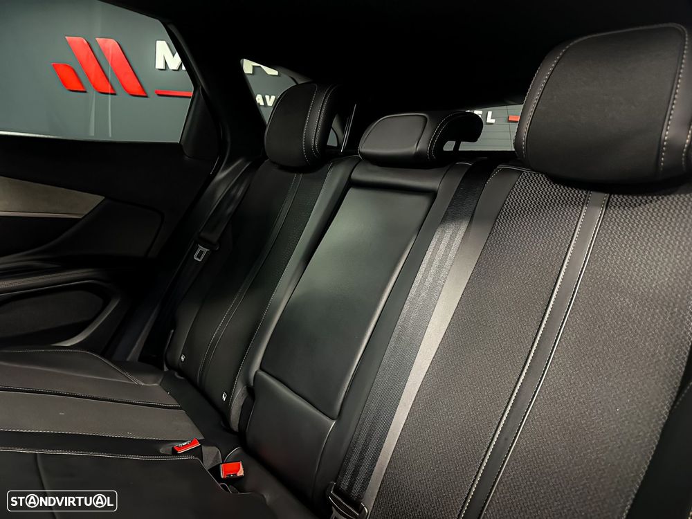 Peugeot 3008 1.6 Hybrid GT e-EAT8 - 11