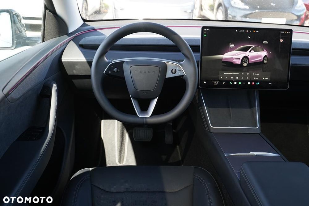 Tesla Y 83.1kWh Long Range RWD - 12