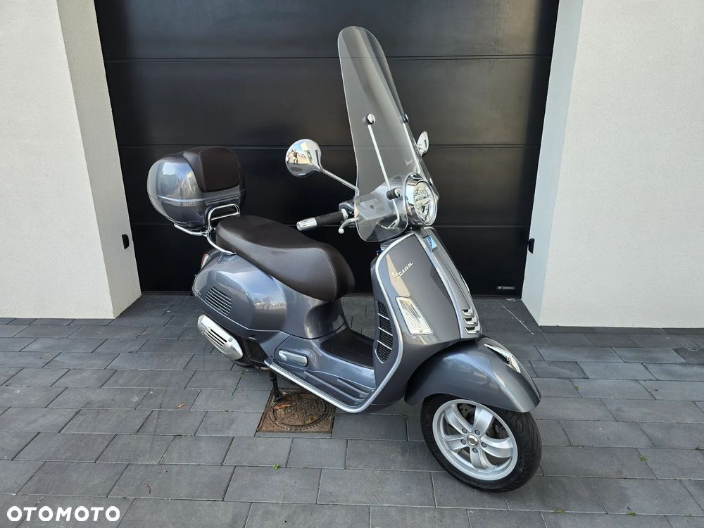 Vespa GTS - 3