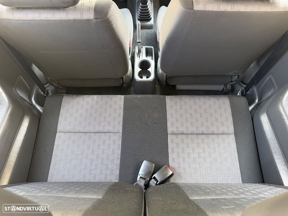Suzuki Jimny 1.3 VVT 16V JLX - 11