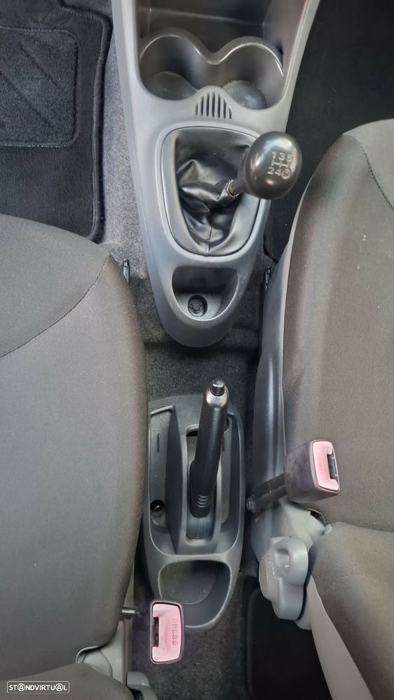 Toyota Aygo City - 12