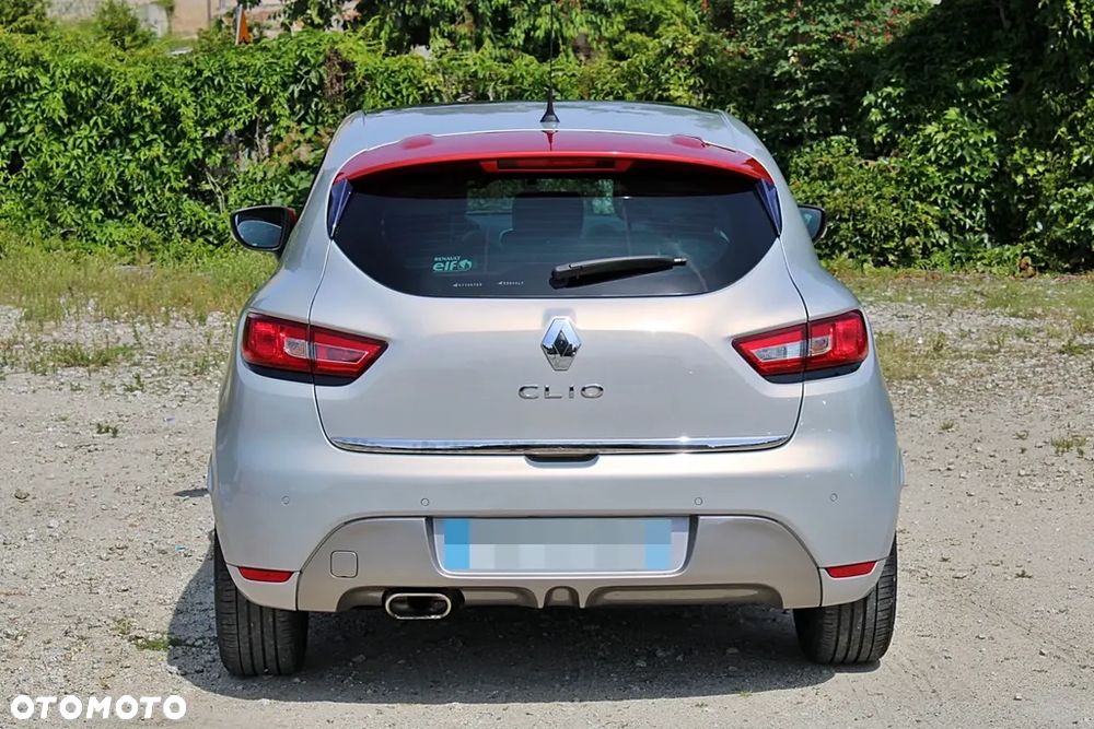 Renault Clio - 8