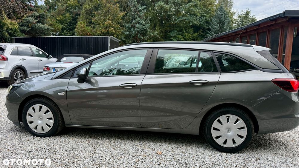 Opel Astra - 16