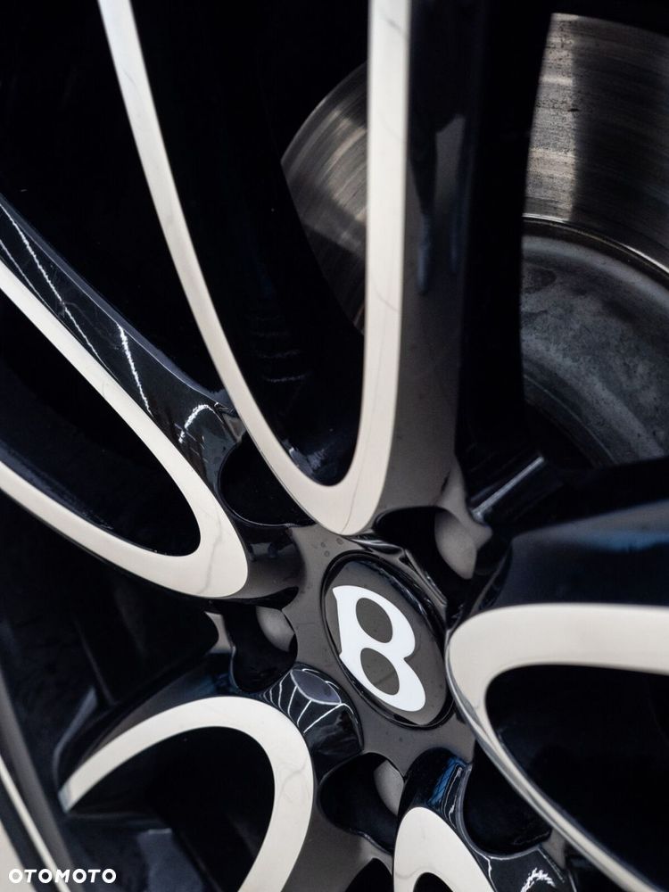 Bentley Continental GT - 17