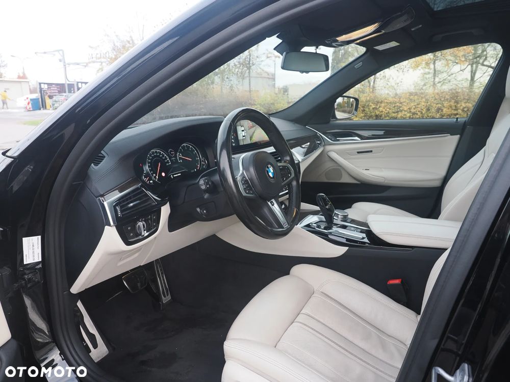 BMW Seria 5 530i xDrive M Sport sport - 7