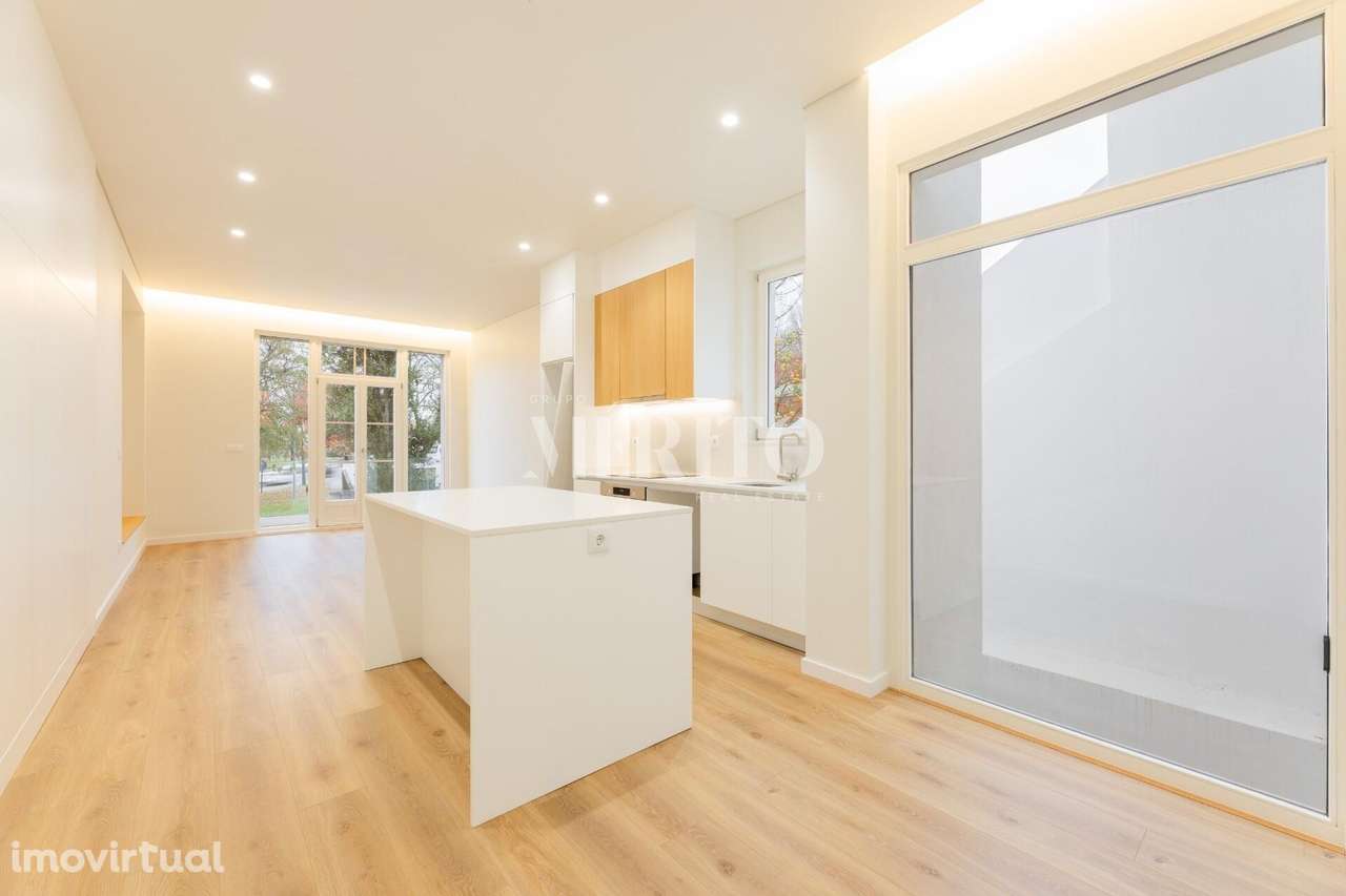 Apartamento T1+1  em prédio renovado na zona histórica de Braga - Grande imagem: 4/15