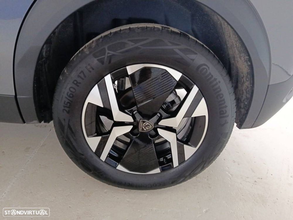 Peugeot 2008 1.2 Hybrid Allure e-DCS6 - 11