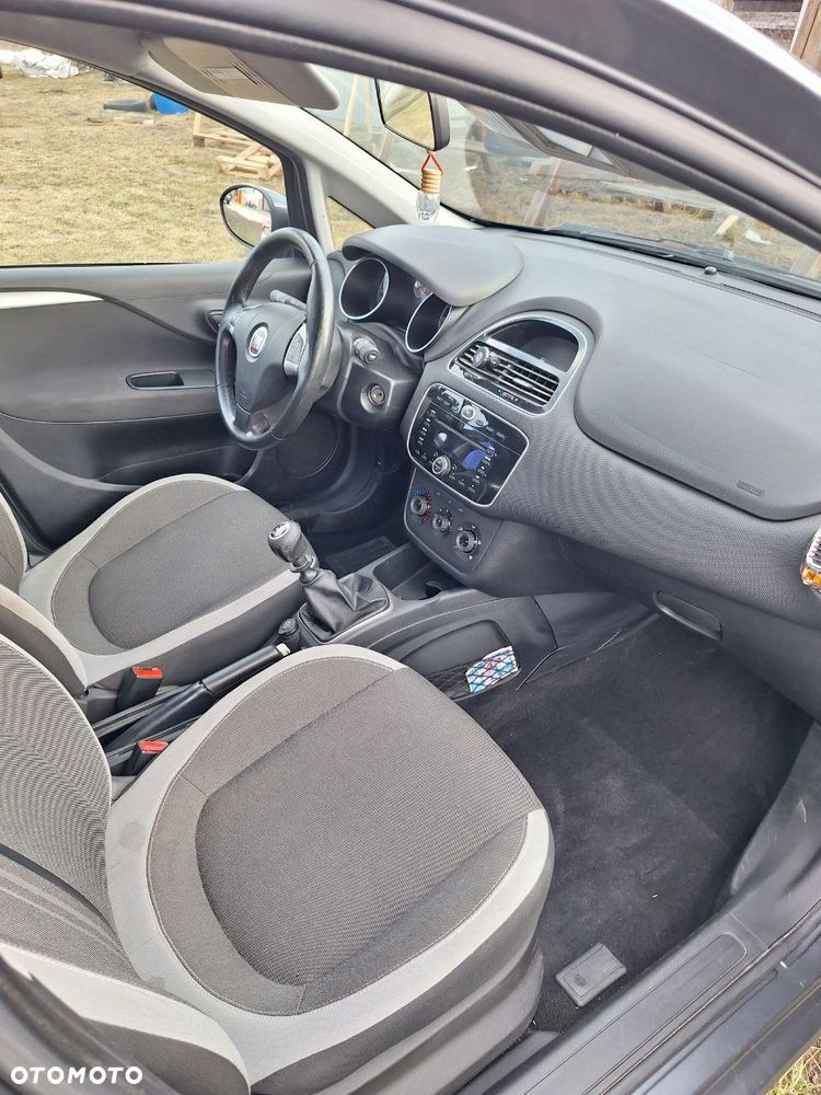 Fiat Punto 1.4 Easy Pakiet Easy Plus S&S - 24