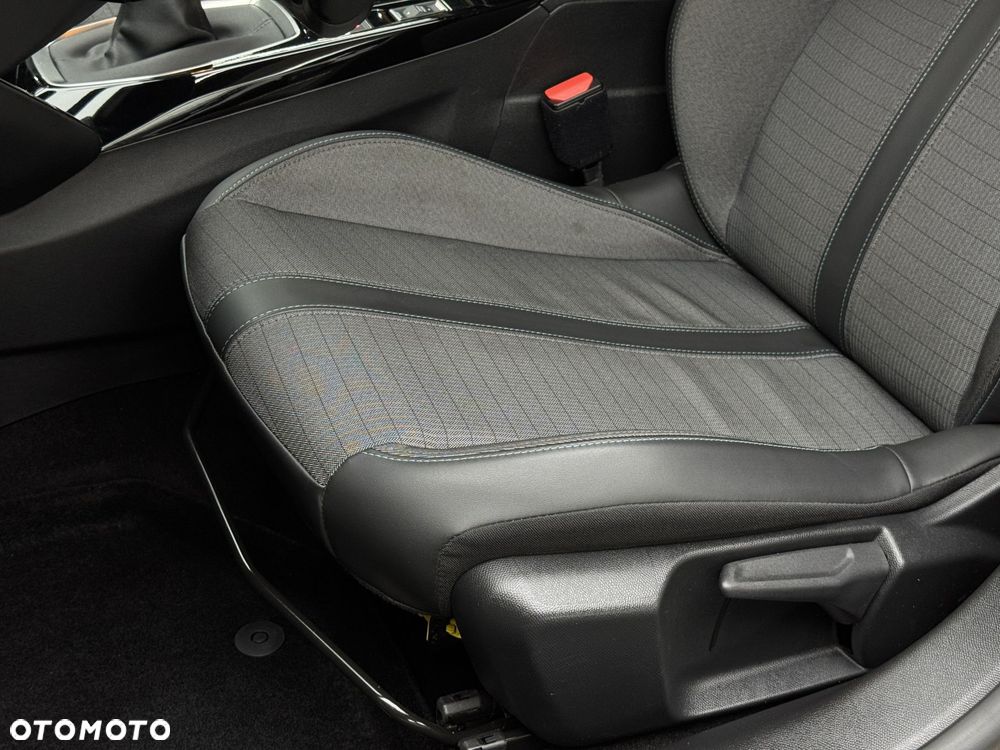 Peugeot 208 1.2 PureTech Allure S&S - 13