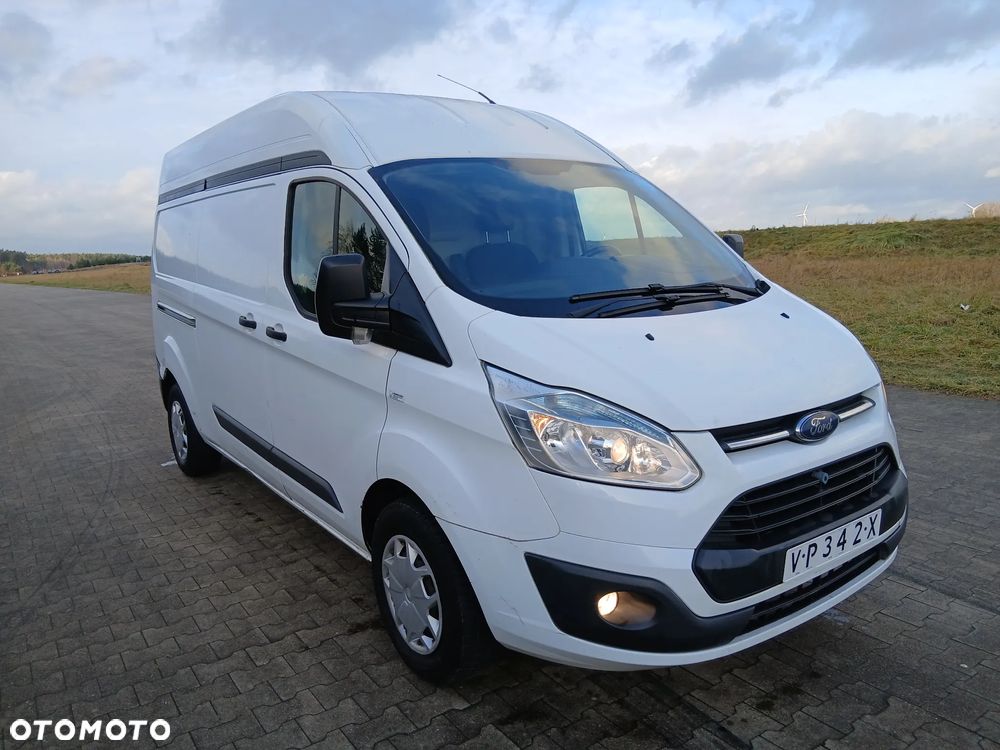Ford TRANSIT CUSTOM - 9