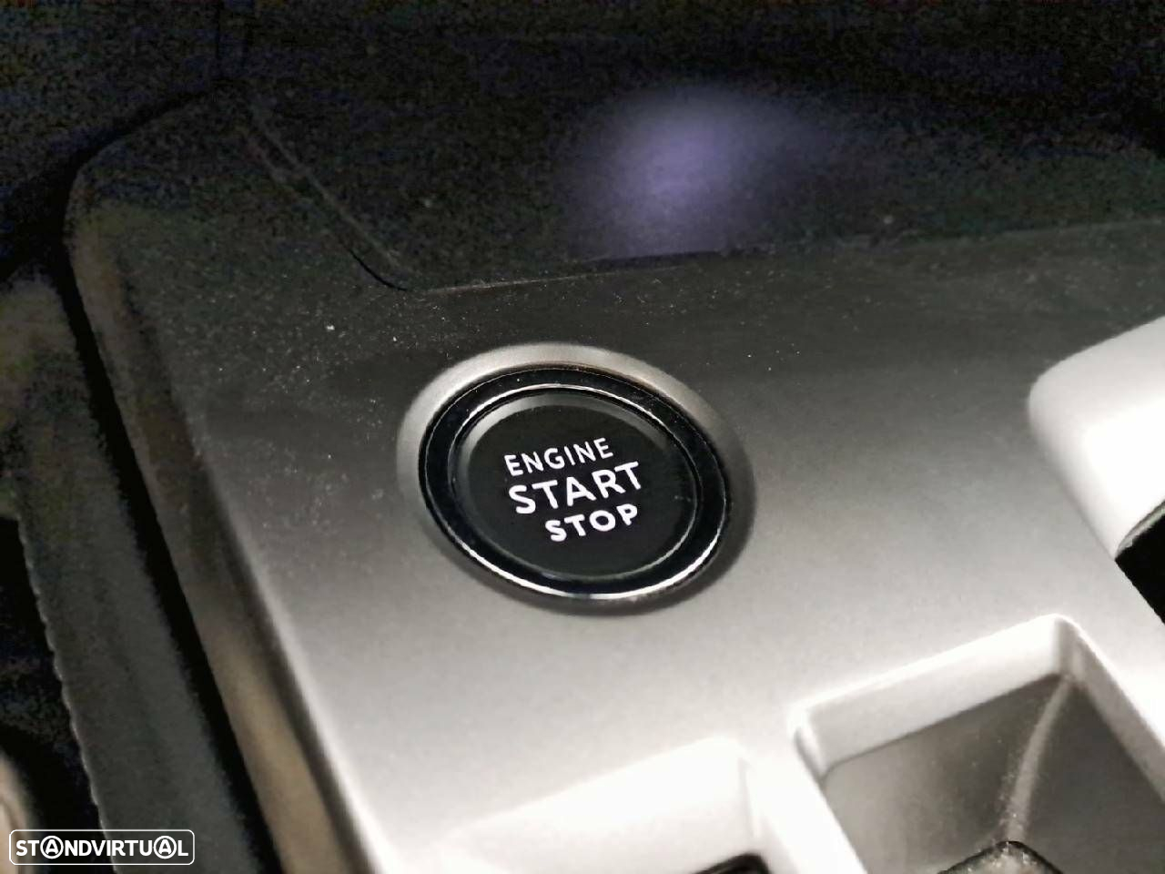 Peugeot 308 1.6 Hybrid Allure e-EAT8 - 17