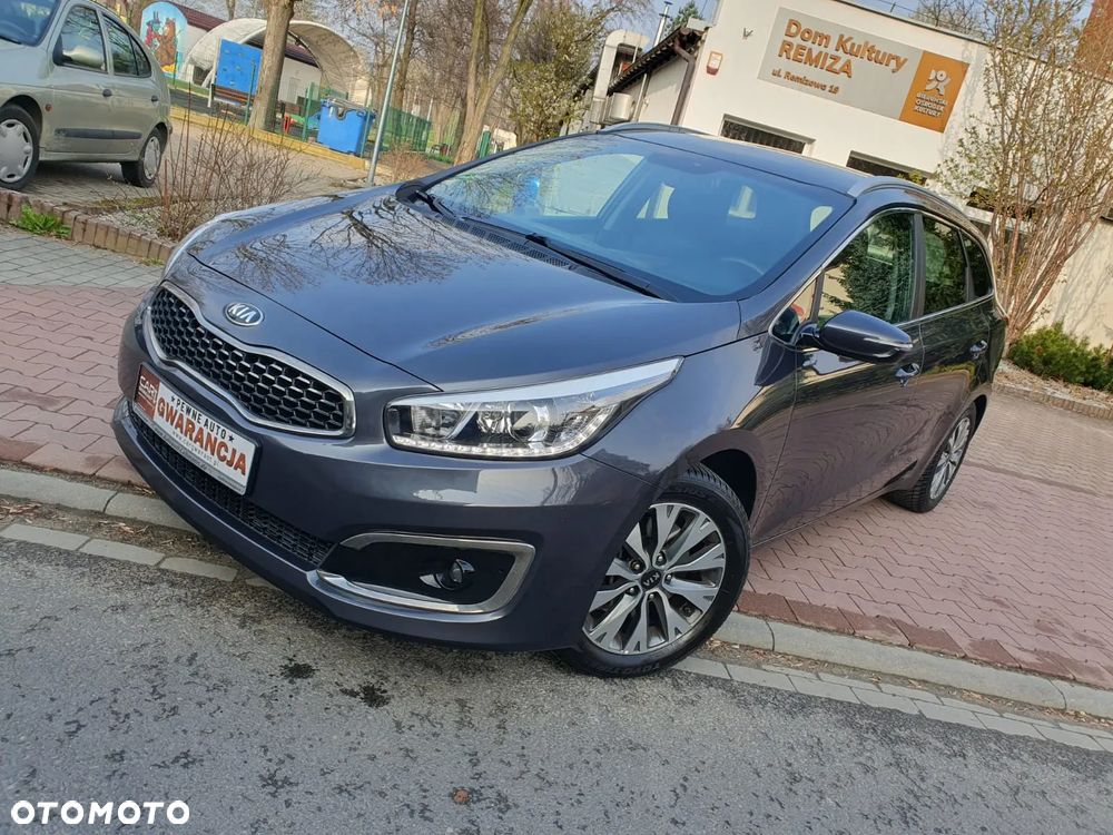 Kia Ceed 1.6 GDI Spirit - 23