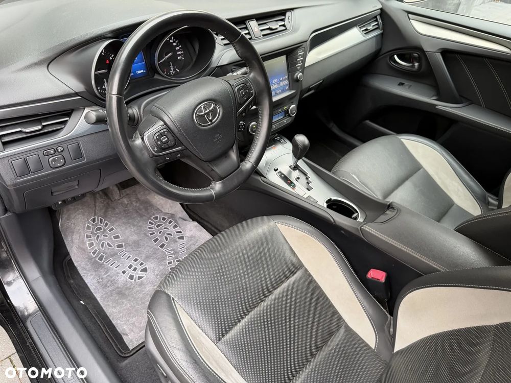 Toyota Avensis 1.8 Prestige MS - 25