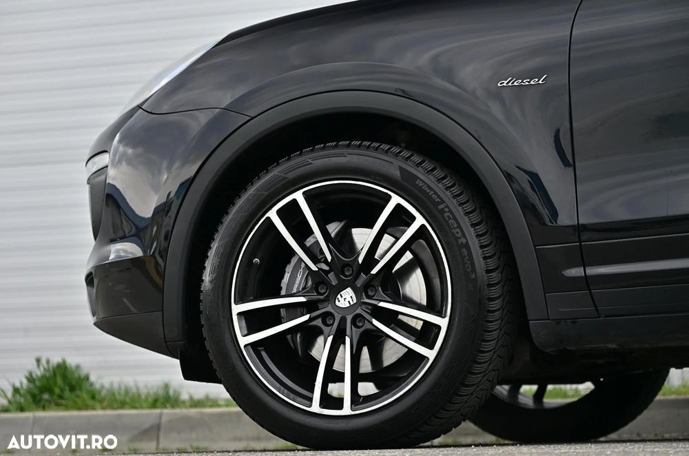 Porsche Cayenne 3.0 L - 38