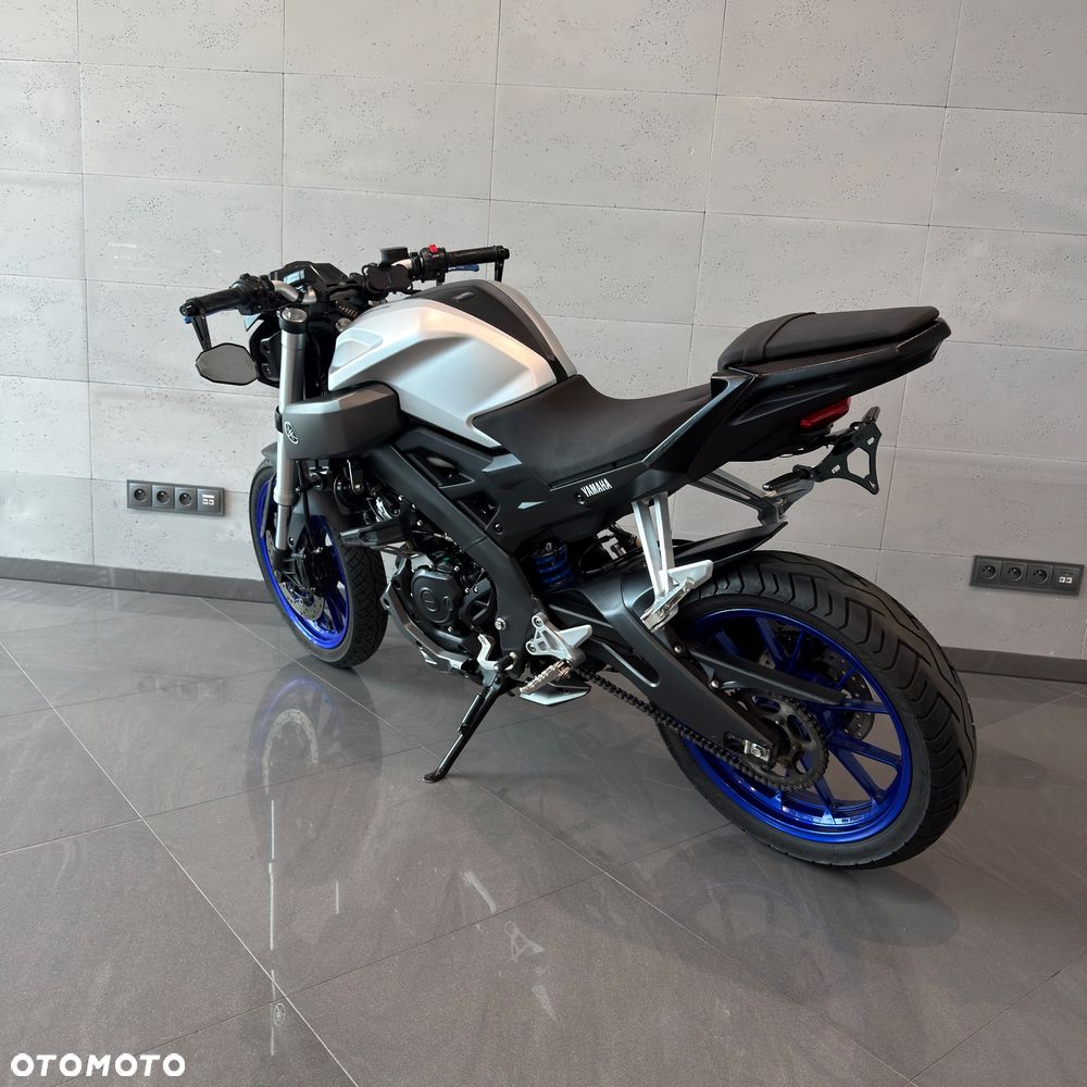 Yamaha MT - 9