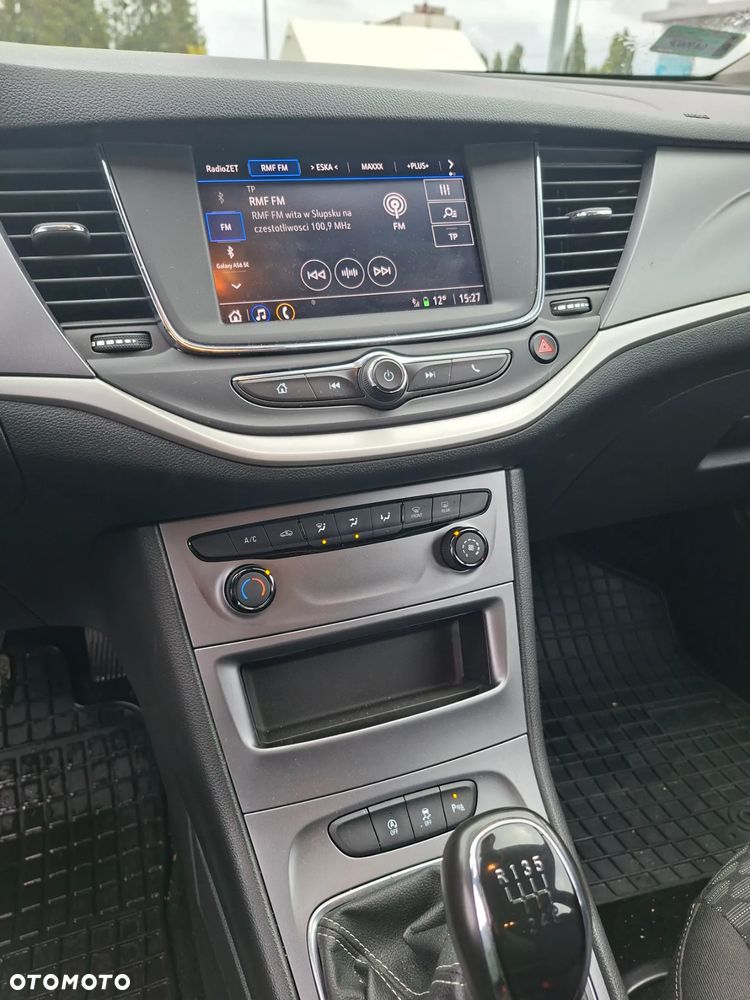 Opel Astra V 1.2 T Edition S&S - 12