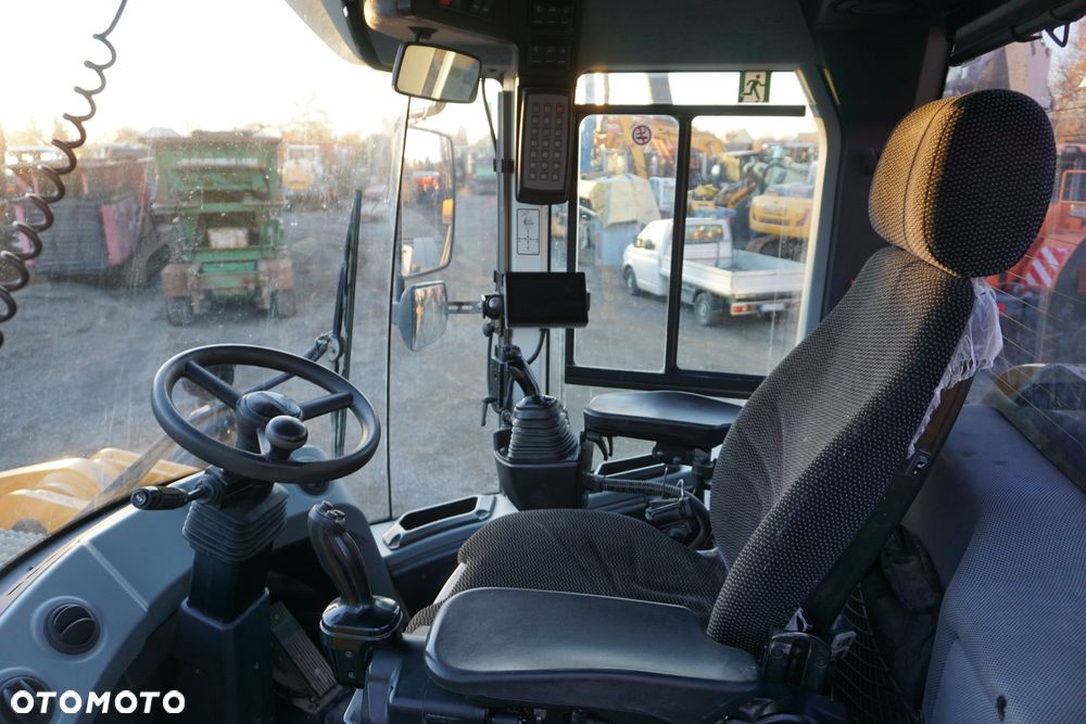 Liebherr L586 xpower - 16