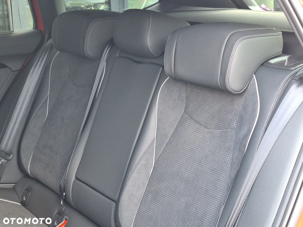 Skoda Superb 2.0 TDI SCR 4x4 Sportline DSG - 24