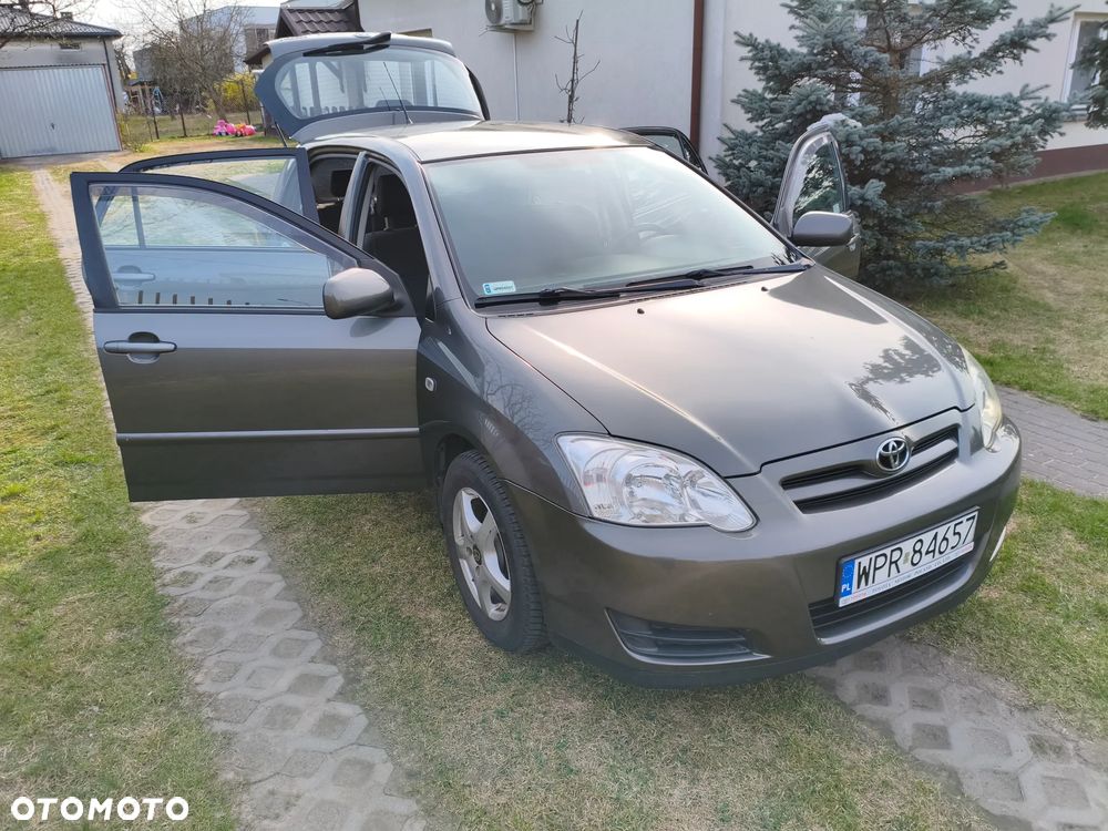 Toyota Corolla 1.4 D-4D Luna - 25