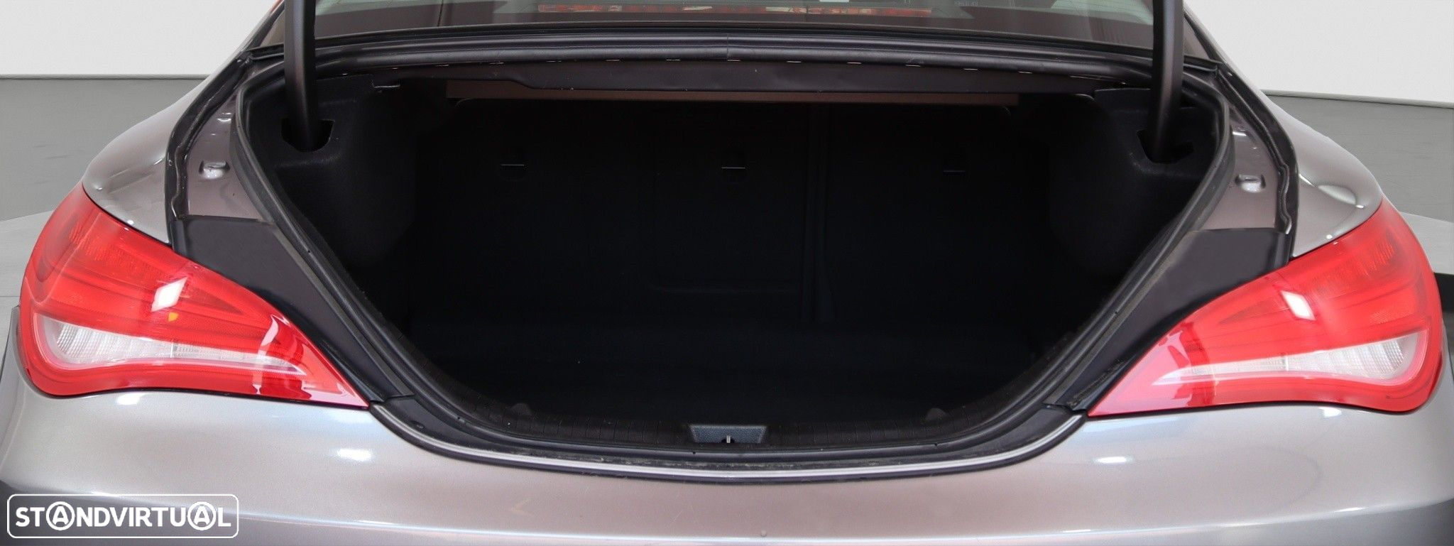 Mercedes-Benz CLA 180 - 14
