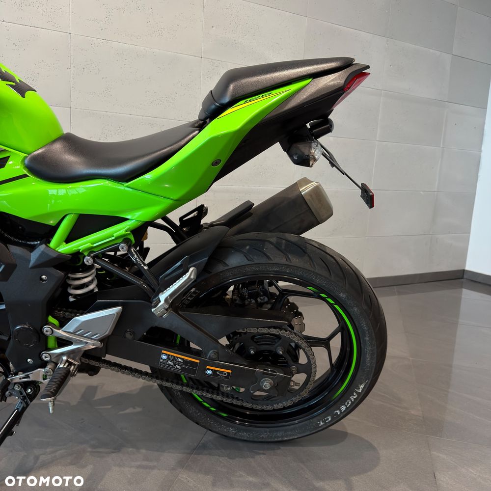Kawasaki Ninja - 11