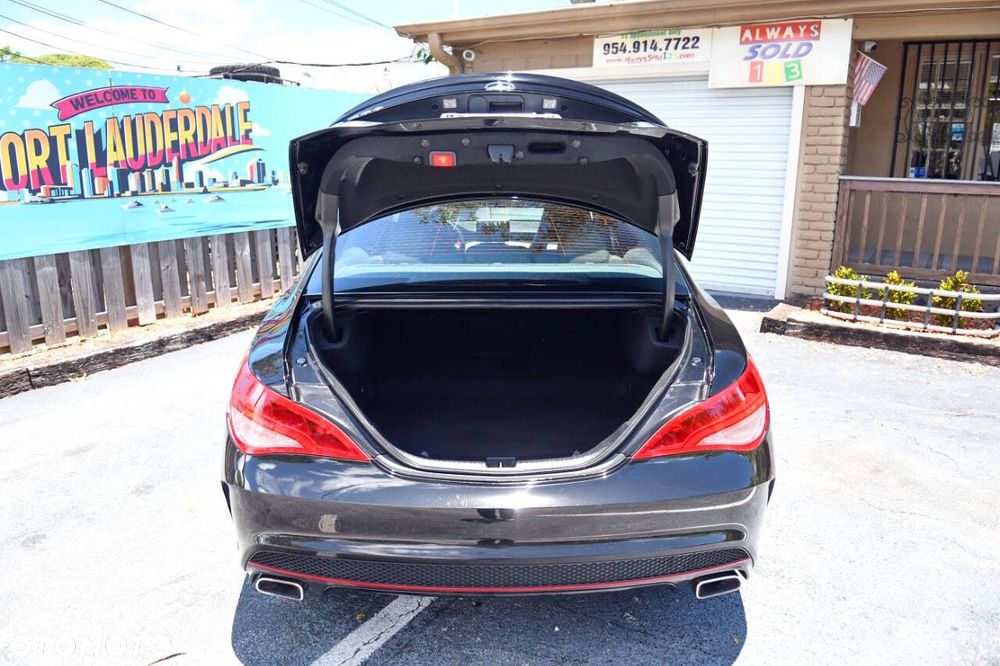 Mercedes-Benz CLA 250 7G-DCT - 12