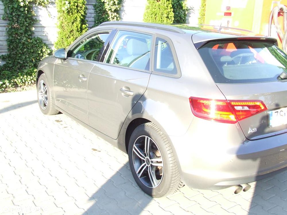 Audi A3 Sportback 1.4 TFSI Attraction - 25