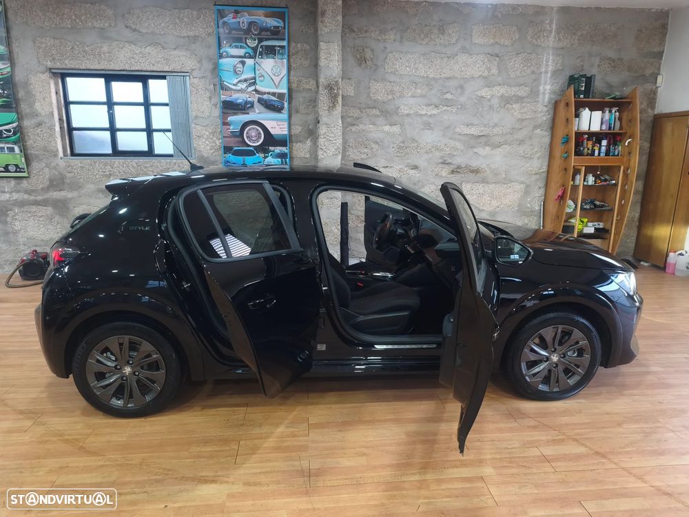 Peugeot e-208 E-Style - 2