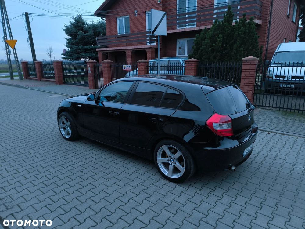 BMW Seria 1 - 22