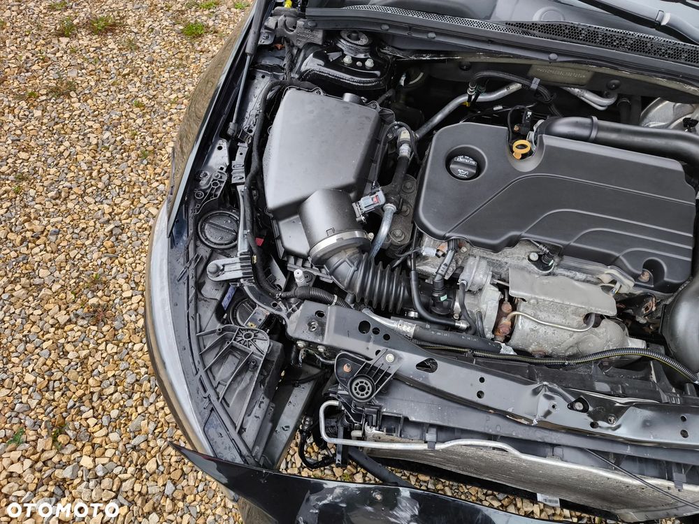 Opel Insignia - 11