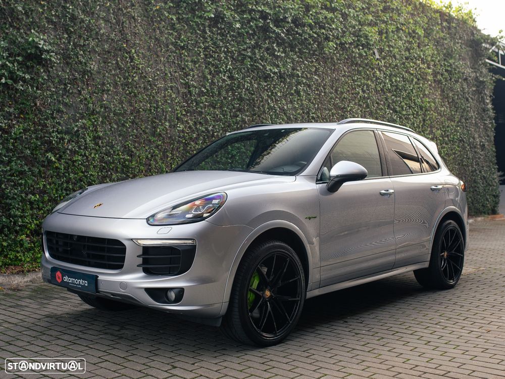 Porsche Cayenne S E-Hybrid Platinum Edition - 4