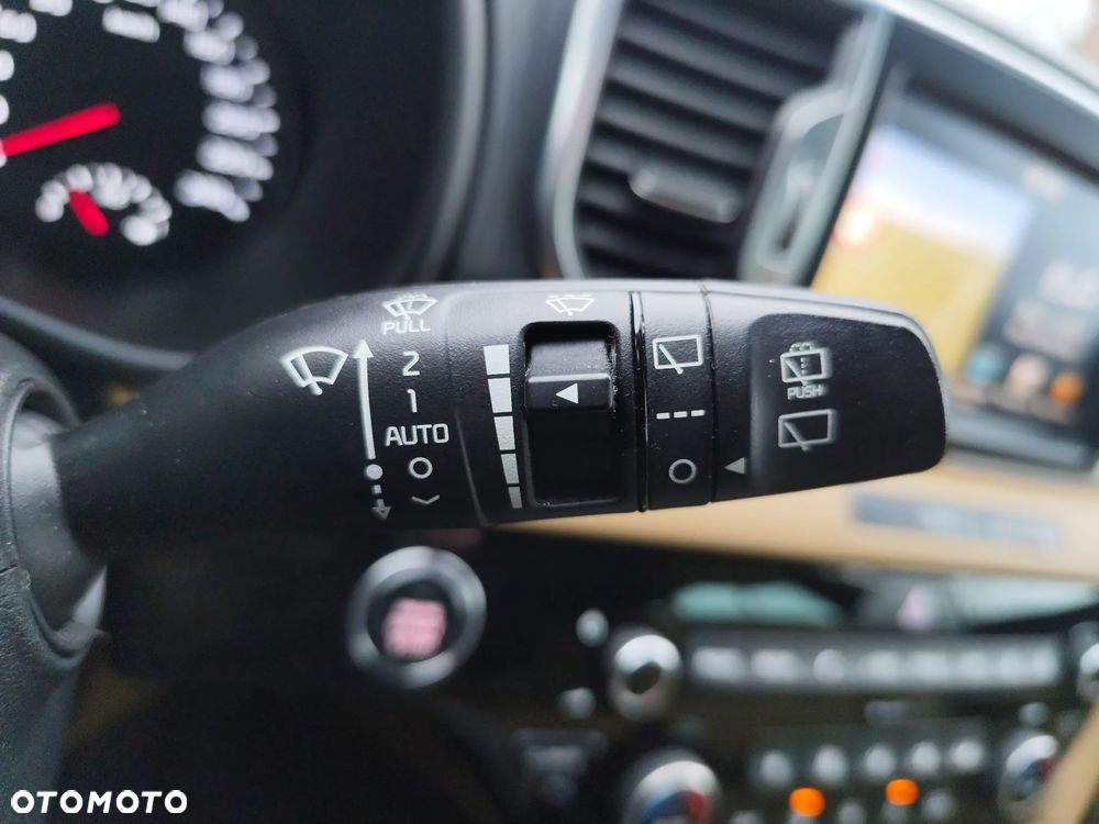 Kia Sportage 1.7 CRDI Business Line 2WD DCT - 24