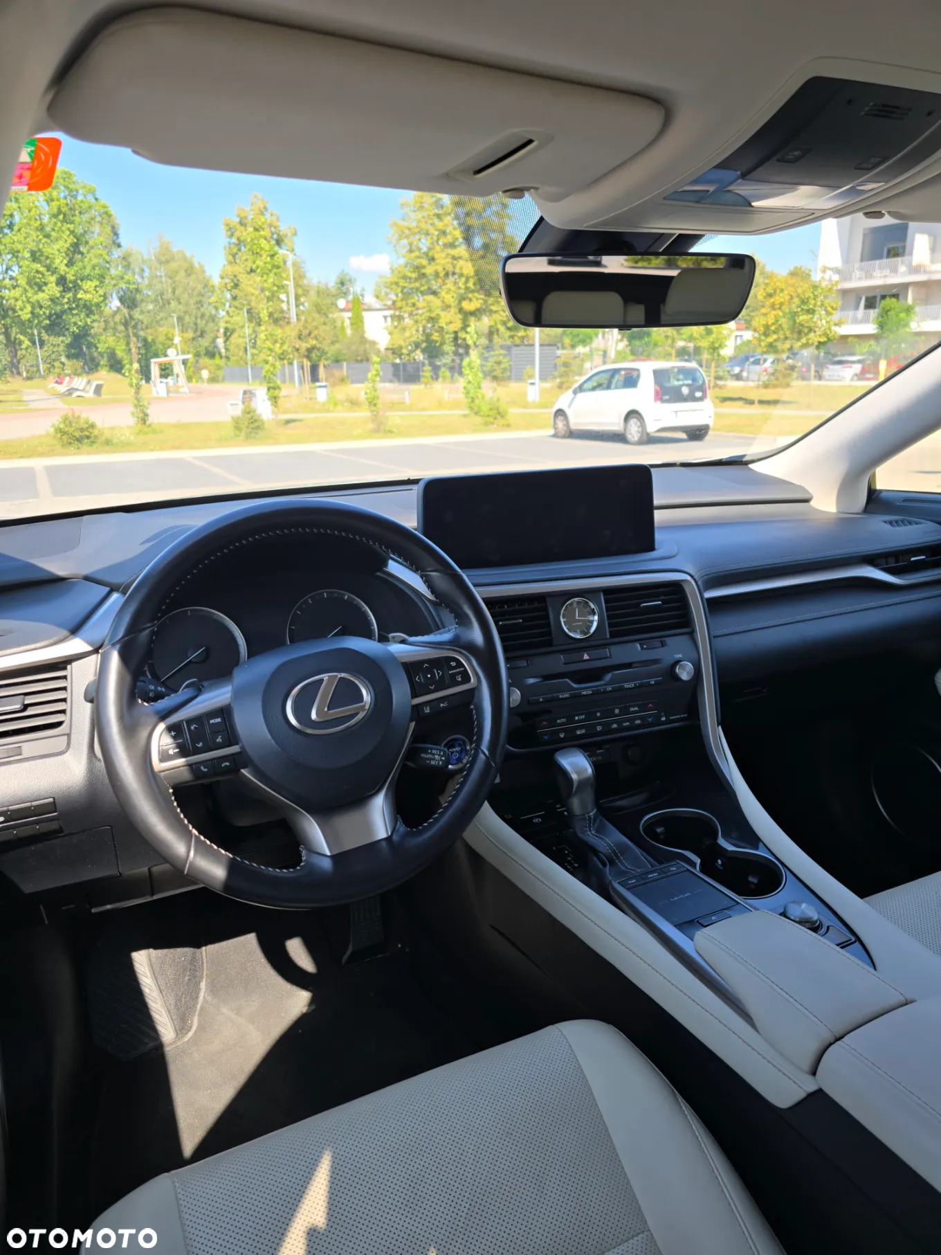 Lexus RX - 6