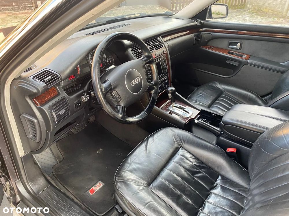 Audi A8 - 7