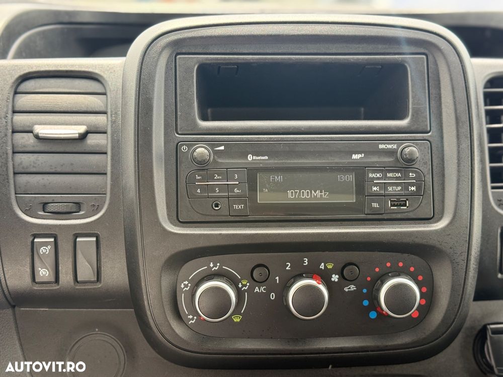 Renault Trafic Grand Combi Life - 9