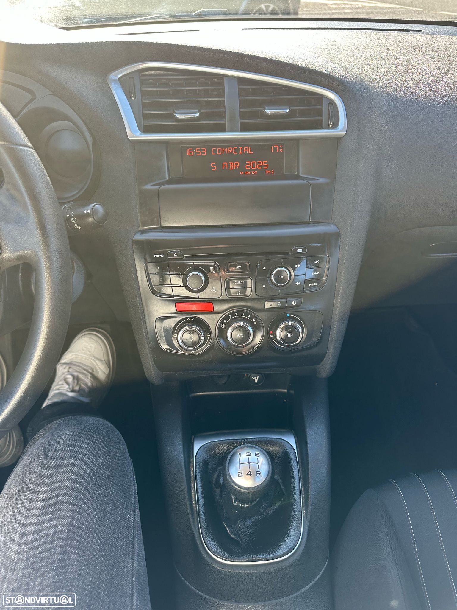 Citroën C4 1.6 HDi Attraction - 27