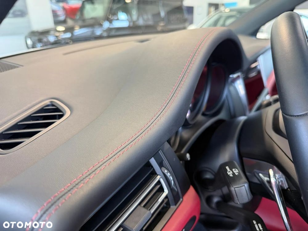 Porsche Macan PDK - 27