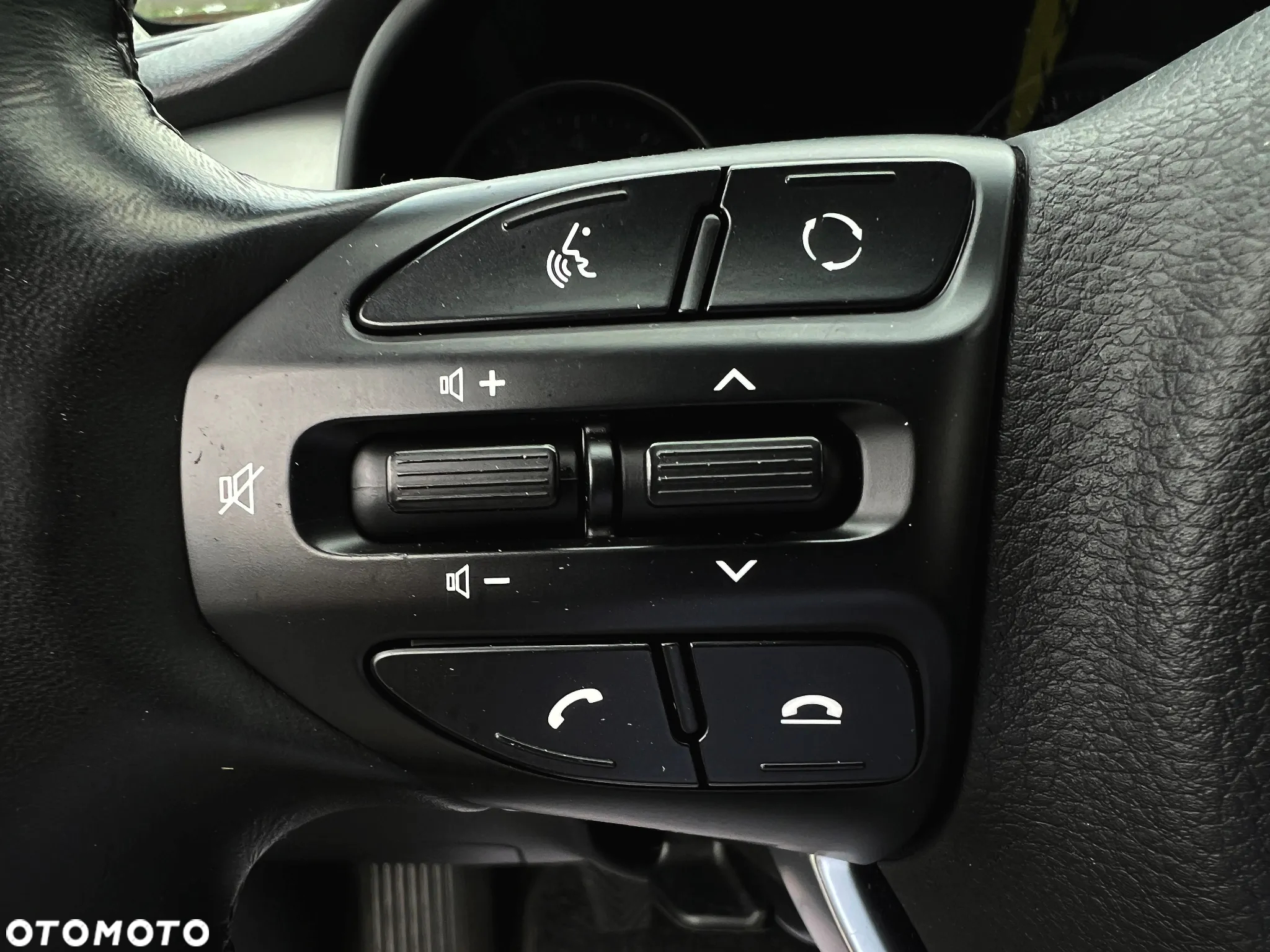 Kia Stonic - 27