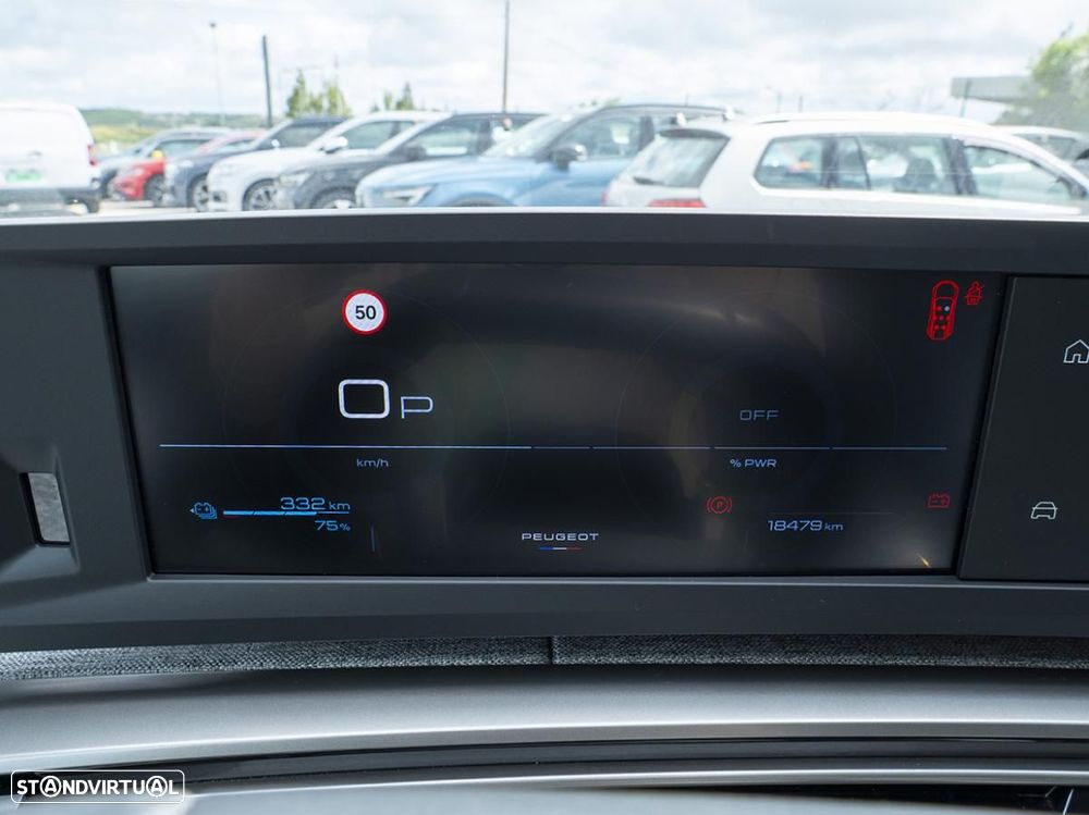 Peugeot E-5008 210 Allure Business - 38
