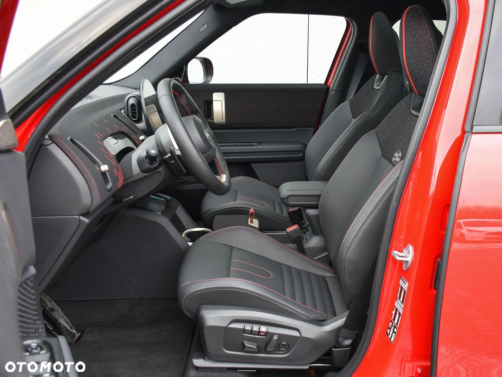 MINI Countryman S ALL4 John Cooper Works Trim - 20