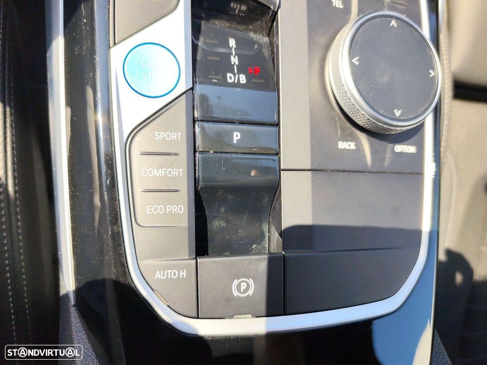 BMW i4 eDrive35 - 28